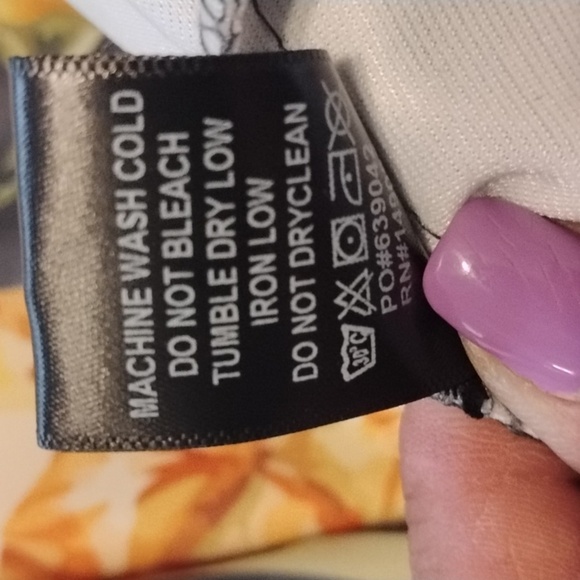 Fashion Nova Woman's Tropical Floral & Pineapple Print Pants, Size: L - Picture 8 of 14